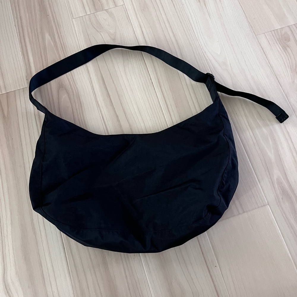 BAGGU Large Crescent Bag